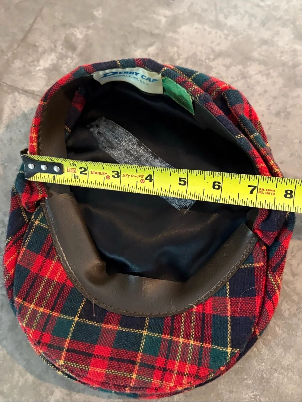 70’s classic vintage red tartan plaid wool flat cap
